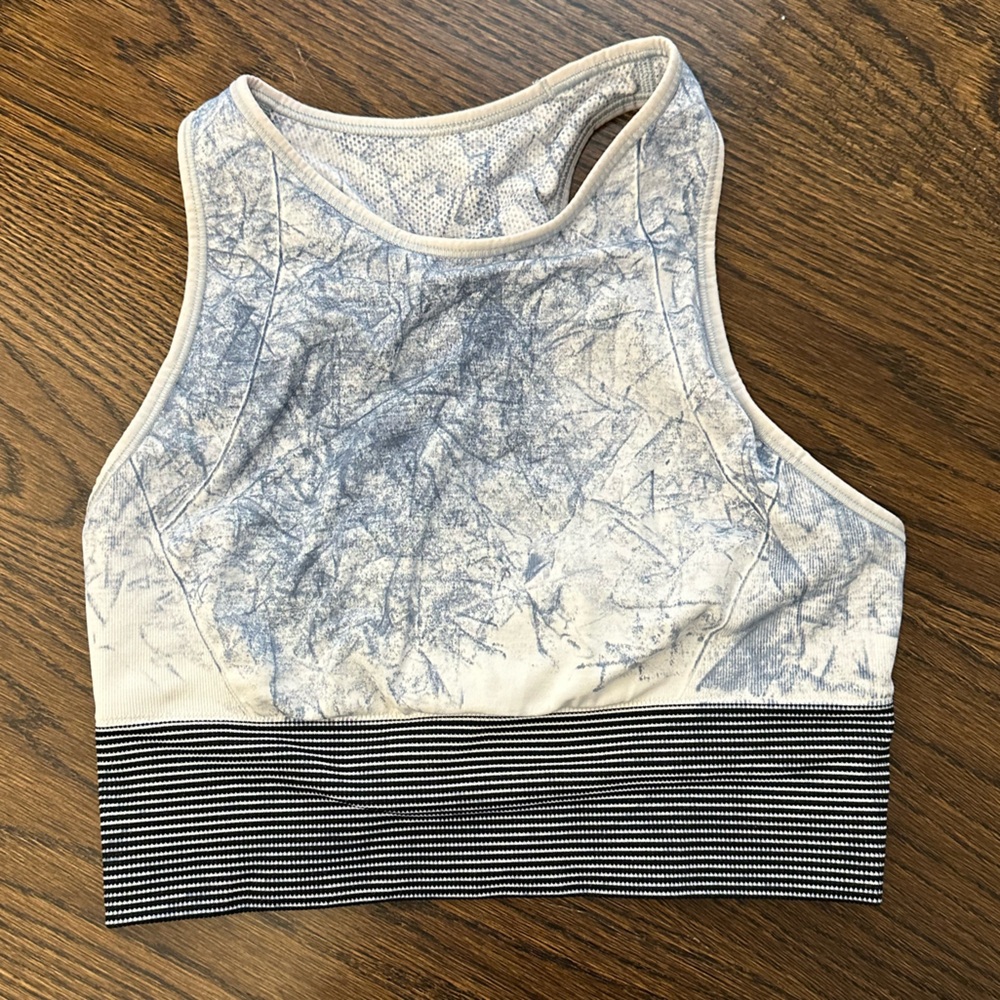 Lululemon longlined sports bra - great condition